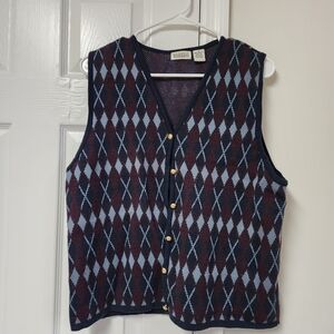 Vintage Classic Elements Knit Vest in Navy and Burgundy